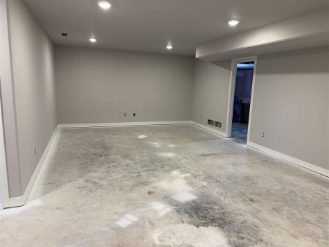 1272 Berkshire Lane North Liberty IA 52317