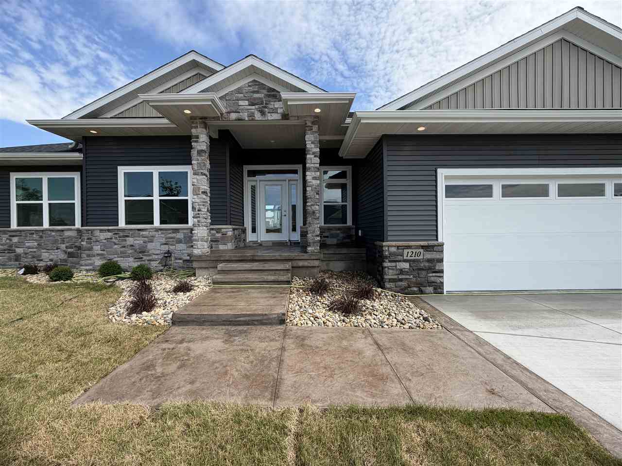 1272 Berkshire Lane North Liberty IA 52317