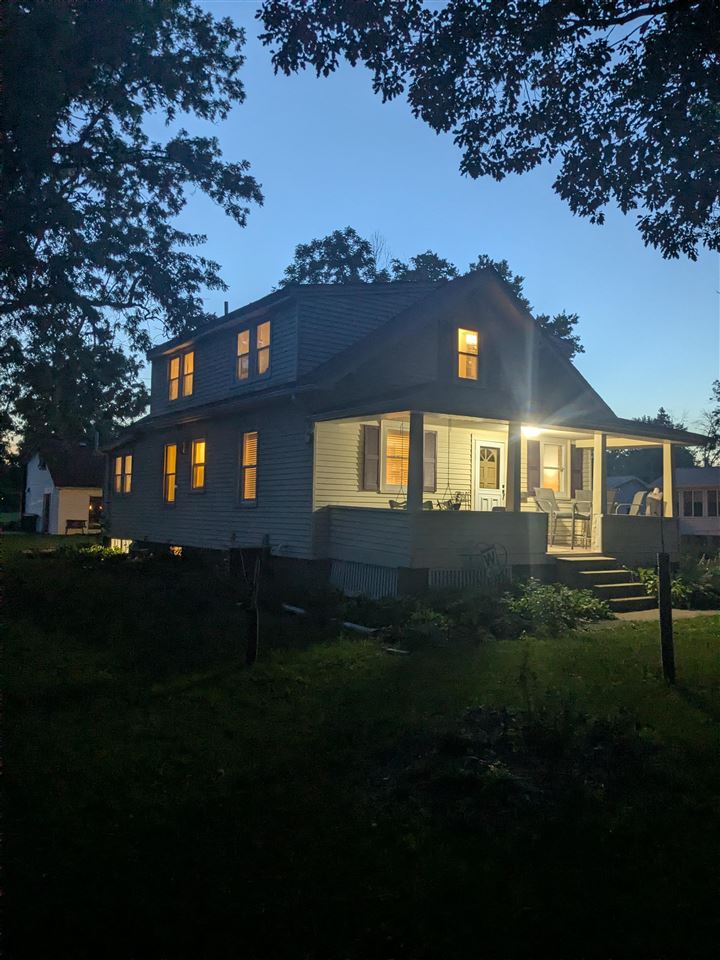 Iowa City IA, 515 3RD Avenue