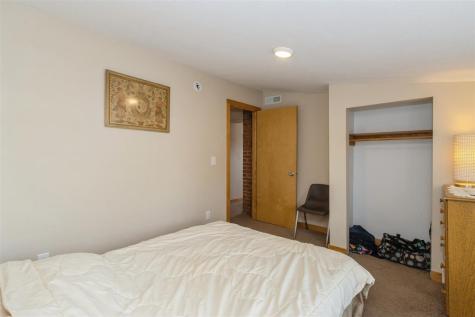 515 3rd Avenue Iowa City IA 52245-4512