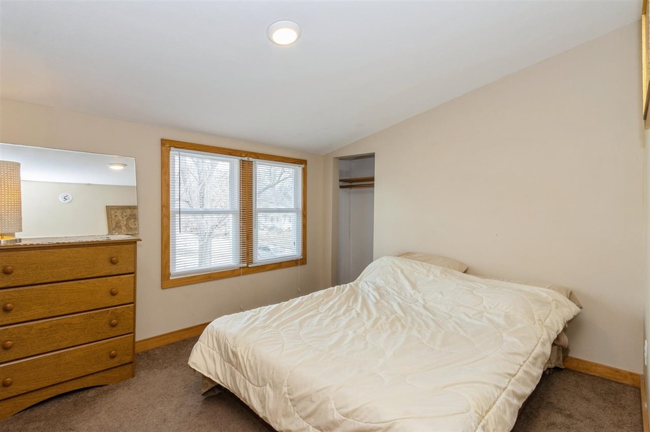 515 3rd Avenue Iowa City IA 52245-4512