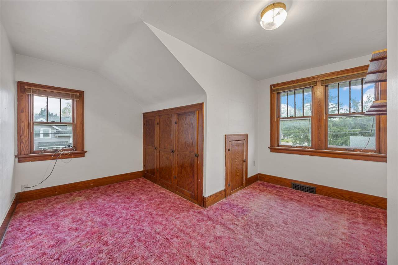 1801 Hamilton Street SW Cedar Rapids IA 52404