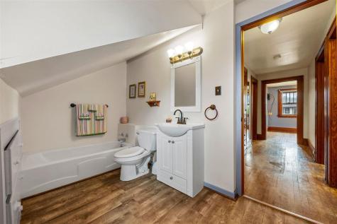 1801 Hamilton Street SW Cedar Rapids IA 52404
