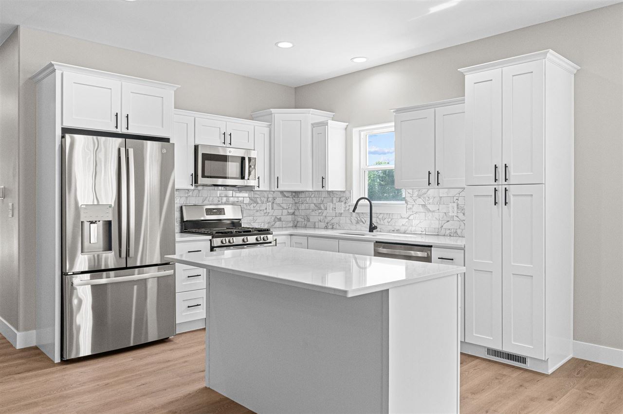 284 Pine Grove Lane Iowa City IA 52246