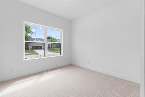 284 Pine Grove Lane Iowa City IA 52246