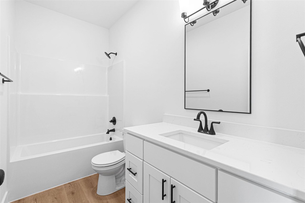 284 Pine Grove Lane Iowa City IA 52246