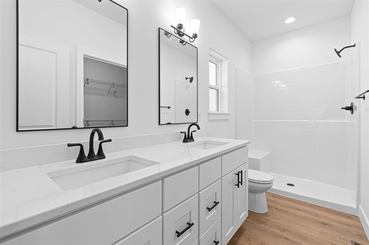284 Pine Grove Lane Iowa City IA 52246