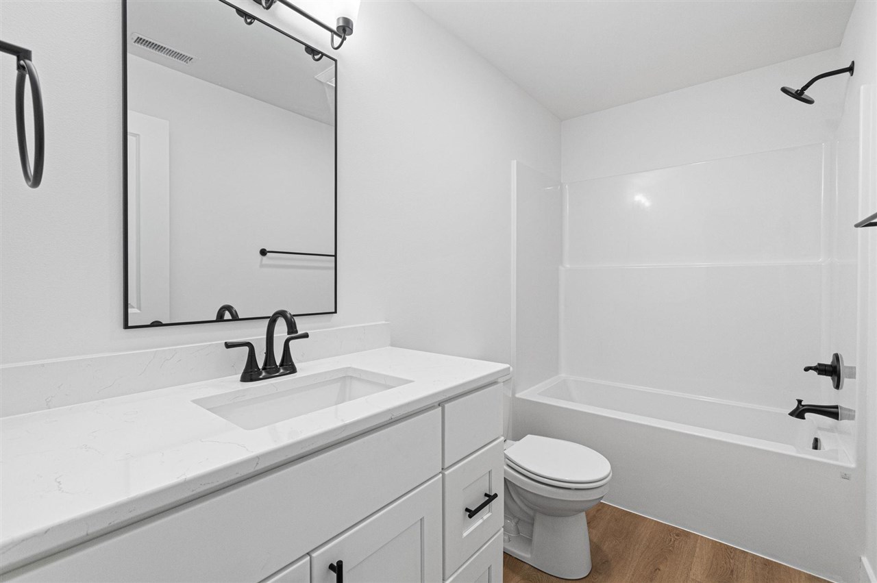 284 Pine Grove Lane Iowa City IA 52246