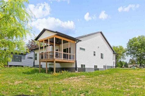 284 Pine Grove Lane Iowa City IA 52246