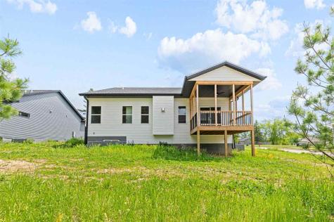 284 Pine Grove Lane Iowa City IA 52246