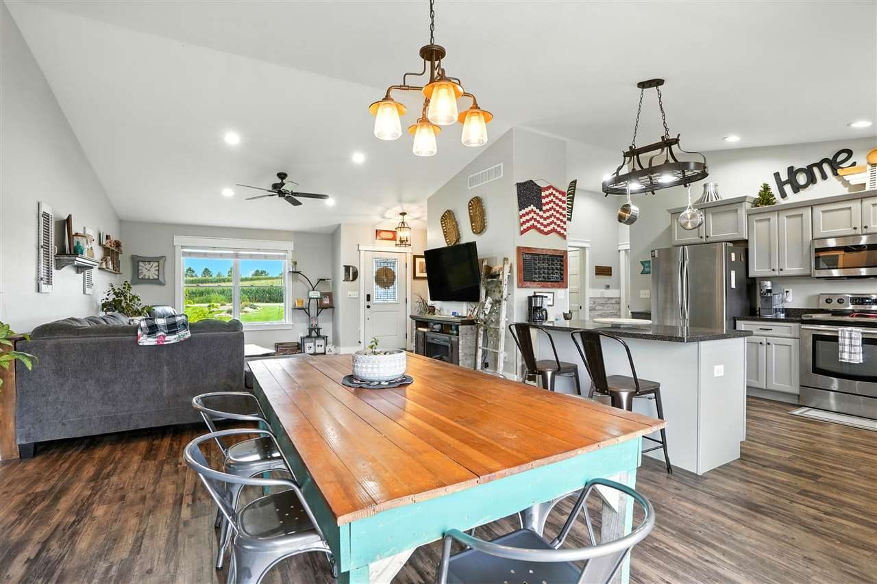 3327 Terrace Lake Road Crawfordsville IA 52621