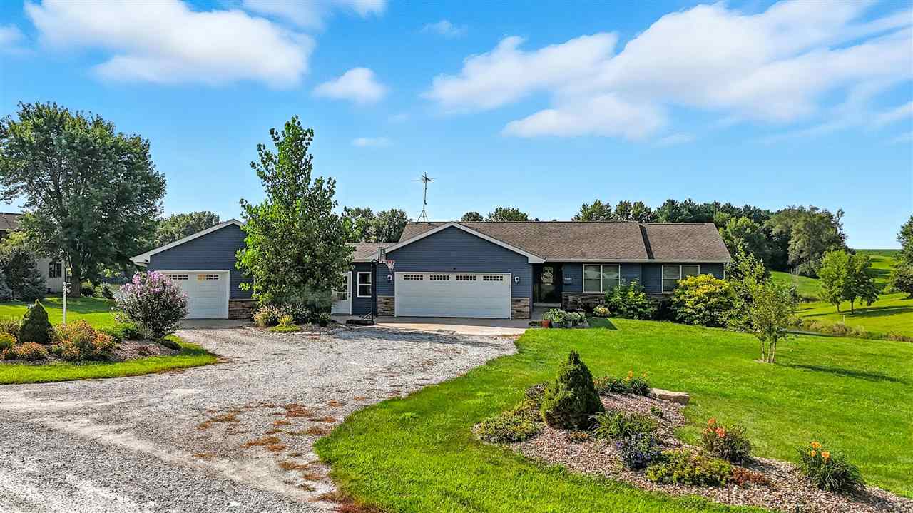 3327 Terrace Lake Road Crawfordsville IA 52621