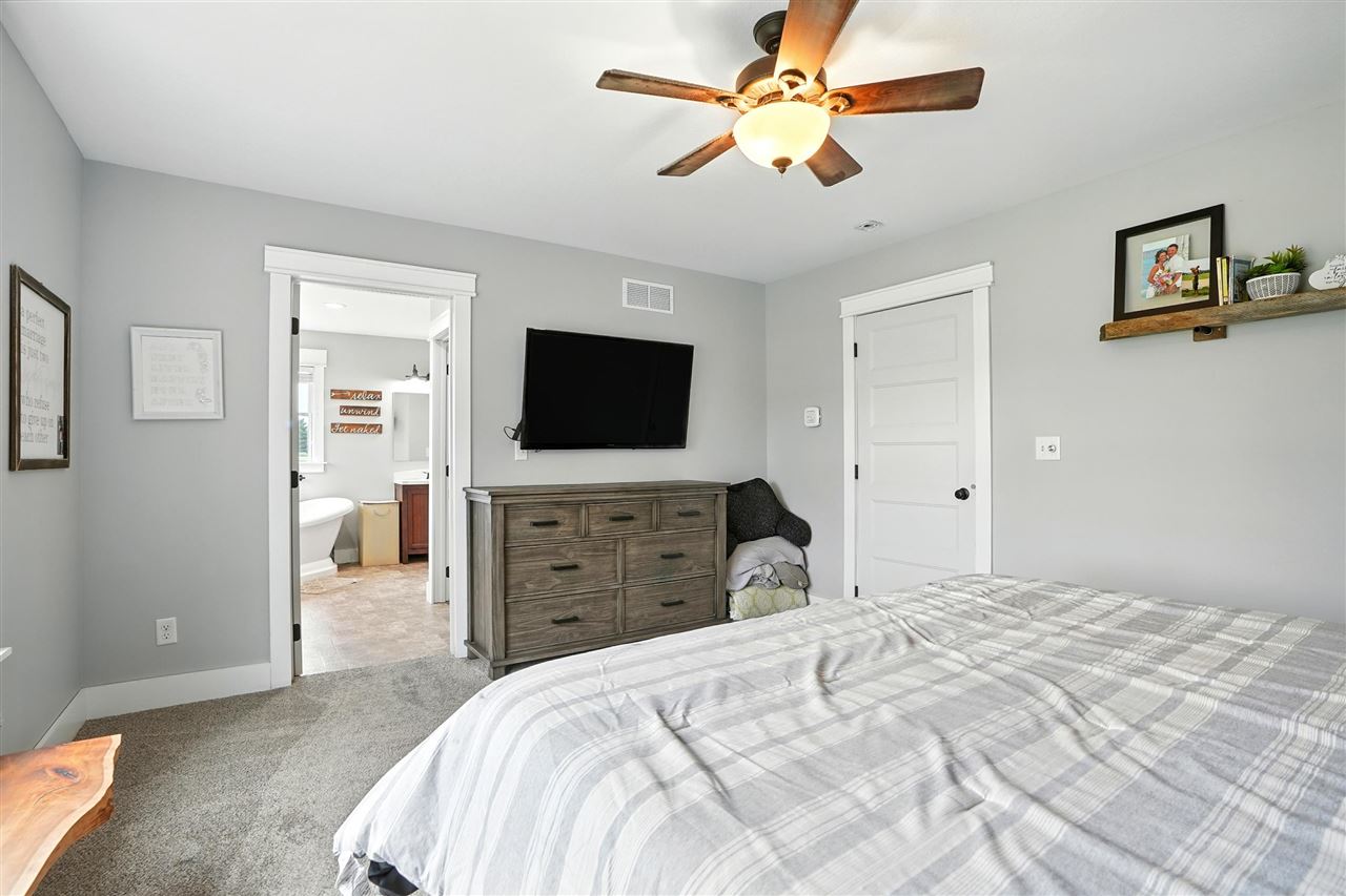 3327 Terrace Lake Road Crawfordsville IA 52621