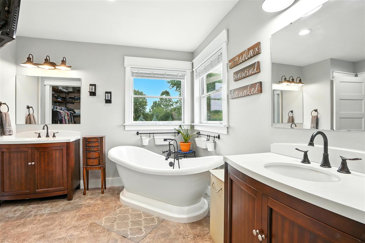 3327 Terrace Lake Road Crawfordsville IA 52621