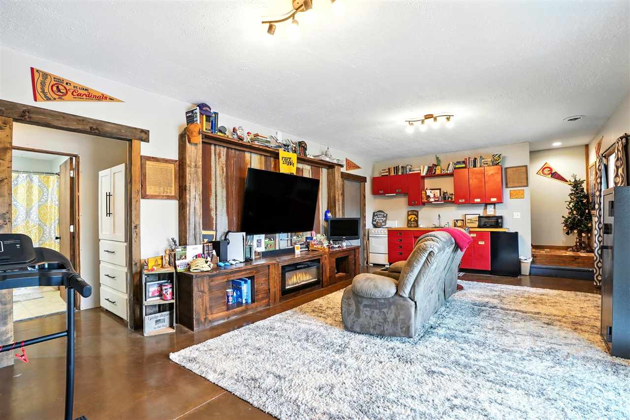 3327 Terrace Lake Road Crawfordsville IA 52621