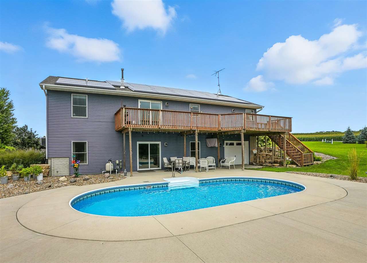 3327 Terrace Lake Road Crawfordsville IA 52621