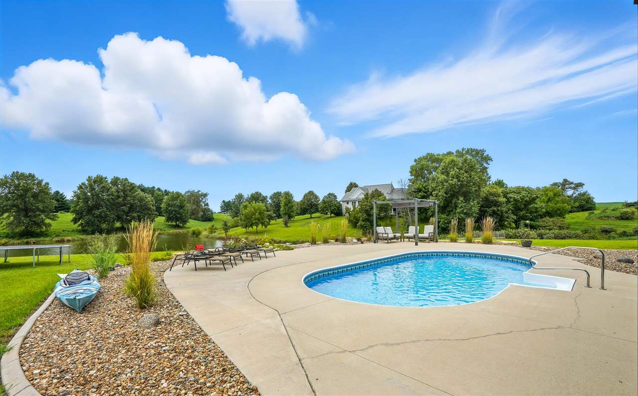 3327 Terrace Lake Road Crawfordsville IA 52621