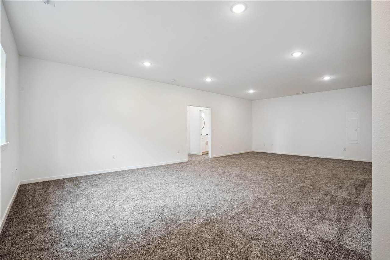 4022 Unbridled Avenue Iowa City IA 52240