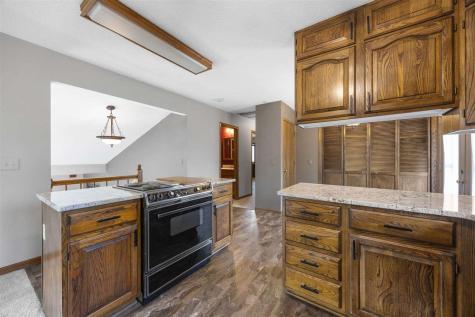 3840 Holly Drive SW Cedar Rapids IA 52404