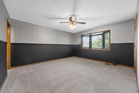 3840 Holly Drive SW Cedar Rapids IA 52404