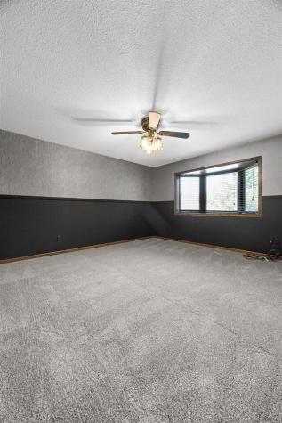 3840 Holly Drive SW Cedar Rapids IA 52404