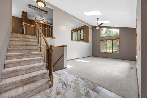 3840 Holly Drive SW Cedar Rapids IA 52404