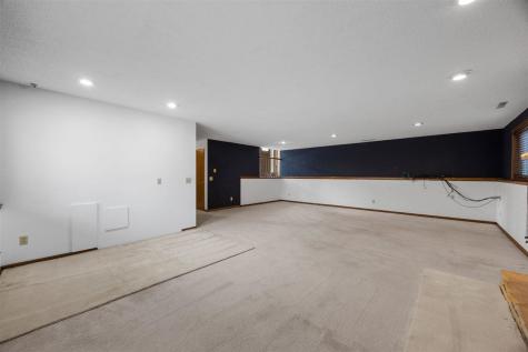 3840 Holly Drive SW Cedar Rapids IA 52404