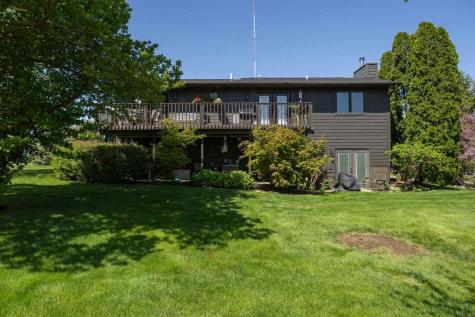 3840 Holly Drive SW Cedar Rapids IA 52404