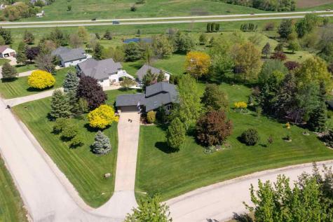 3840 Holly Drive SW Cedar Rapids IA 52404