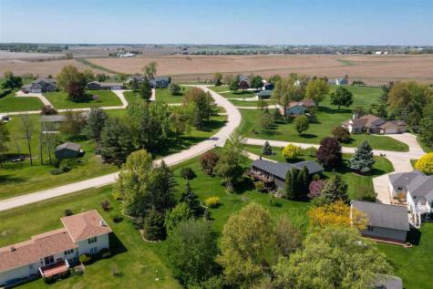 3840 Holly Drive SW Cedar Rapids IA 52404