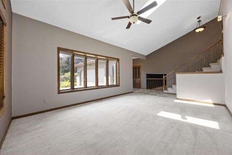 3840 Holly Drive SW Cedar Rapids IA 52404