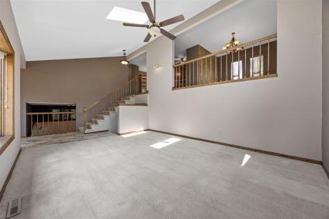 3840 Holly Drive SW Cedar Rapids IA 52404