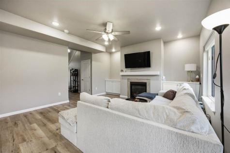 421 Dawson Drive West Branch IA 52358