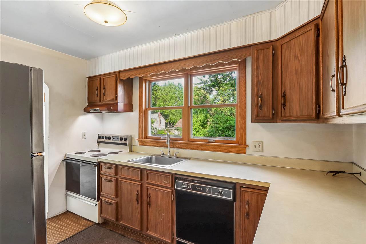 705 9th Avenue Coralville IA 52241