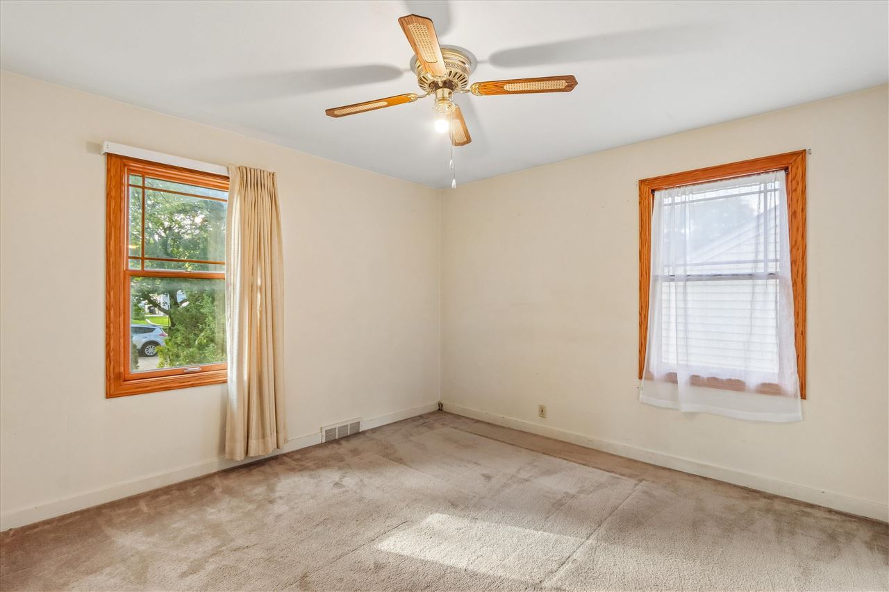 705 9th Avenue Coralville IA 52241