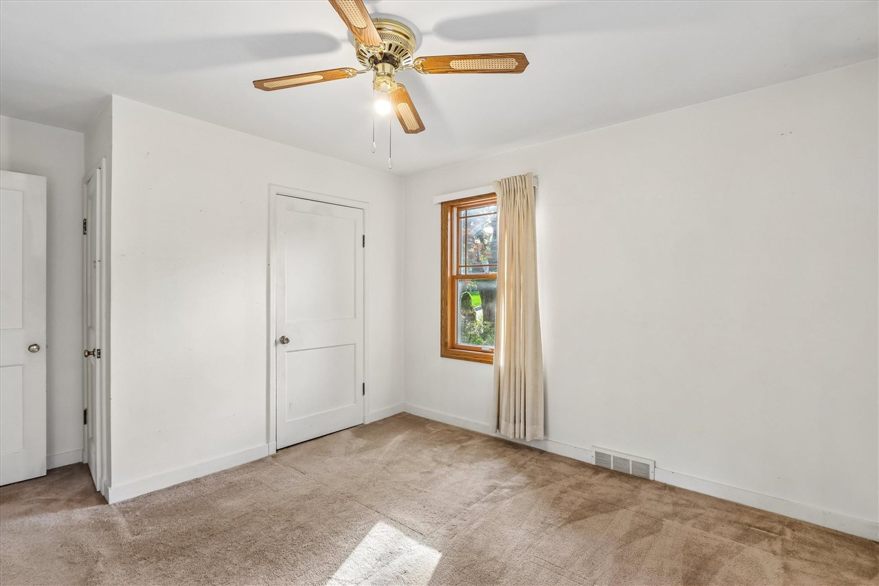 705 9th Avenue Coralville IA 52241