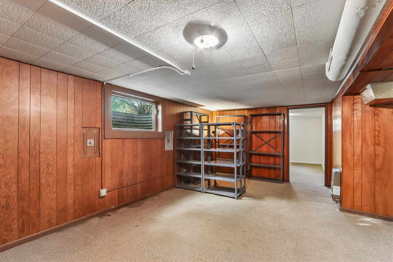 705 9th Avenue Coralville IA 52241