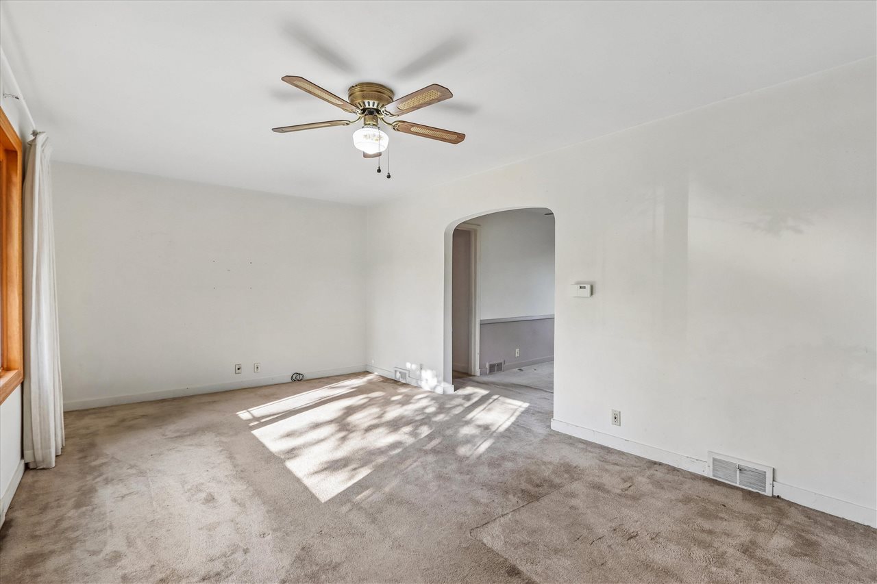 705 9th Avenue Coralville IA 52241