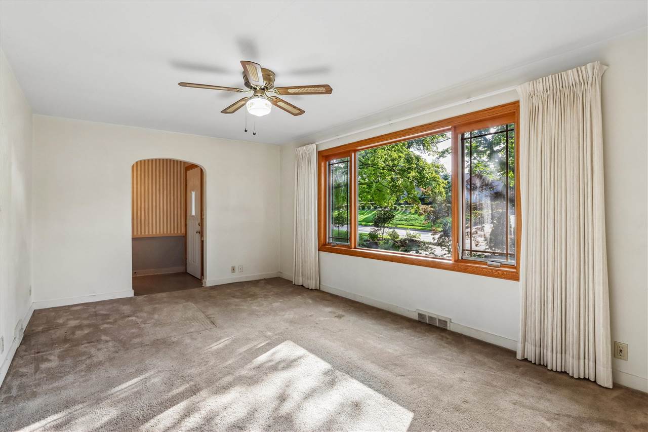 705 9th Avenue Coralville IA 52241