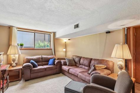 220 Amhurst Street Iowa City IA 52245