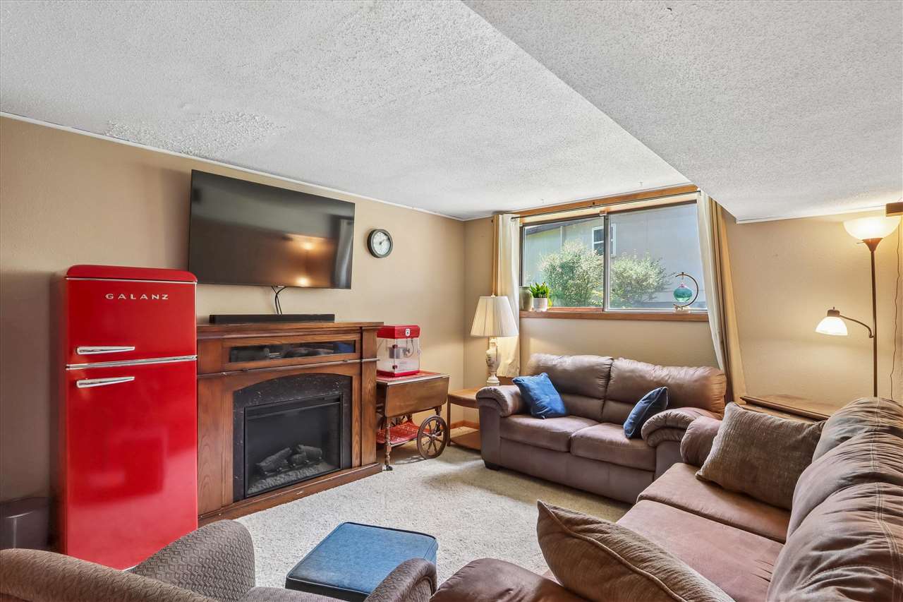 220 Amhurst Street Iowa City IA 52245