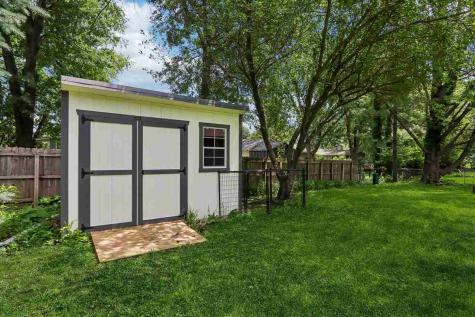 220 Amhurst Street Iowa City IA 52245