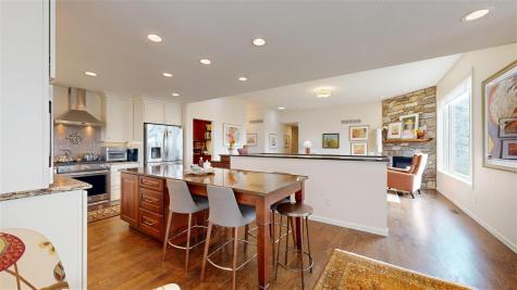 2096 Glen Oaks Drive Coralville IA 52241