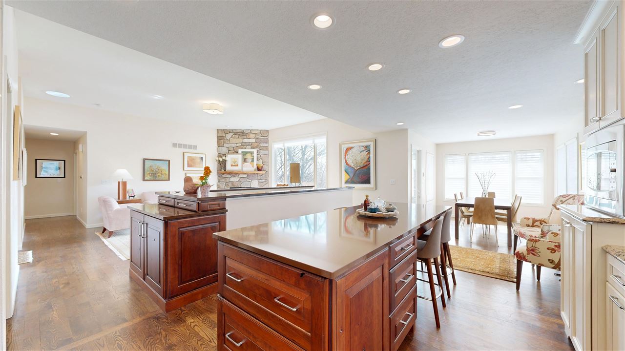 2096 Glen Oaks Drive Coralville IA 52241