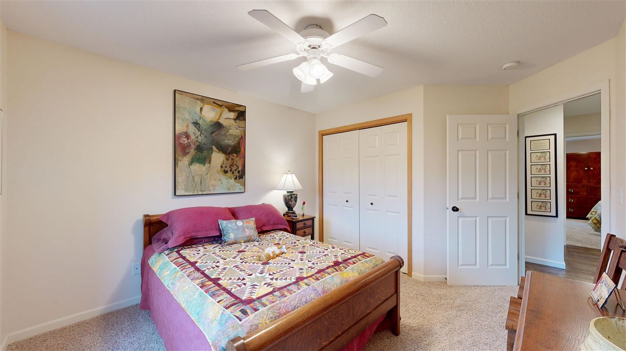 2096 Glen Oaks Drive Coralville IA 52241