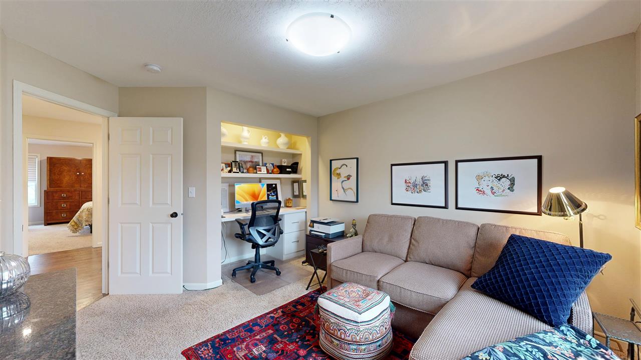 2096 Glen Oaks Drive Coralville IA 52241