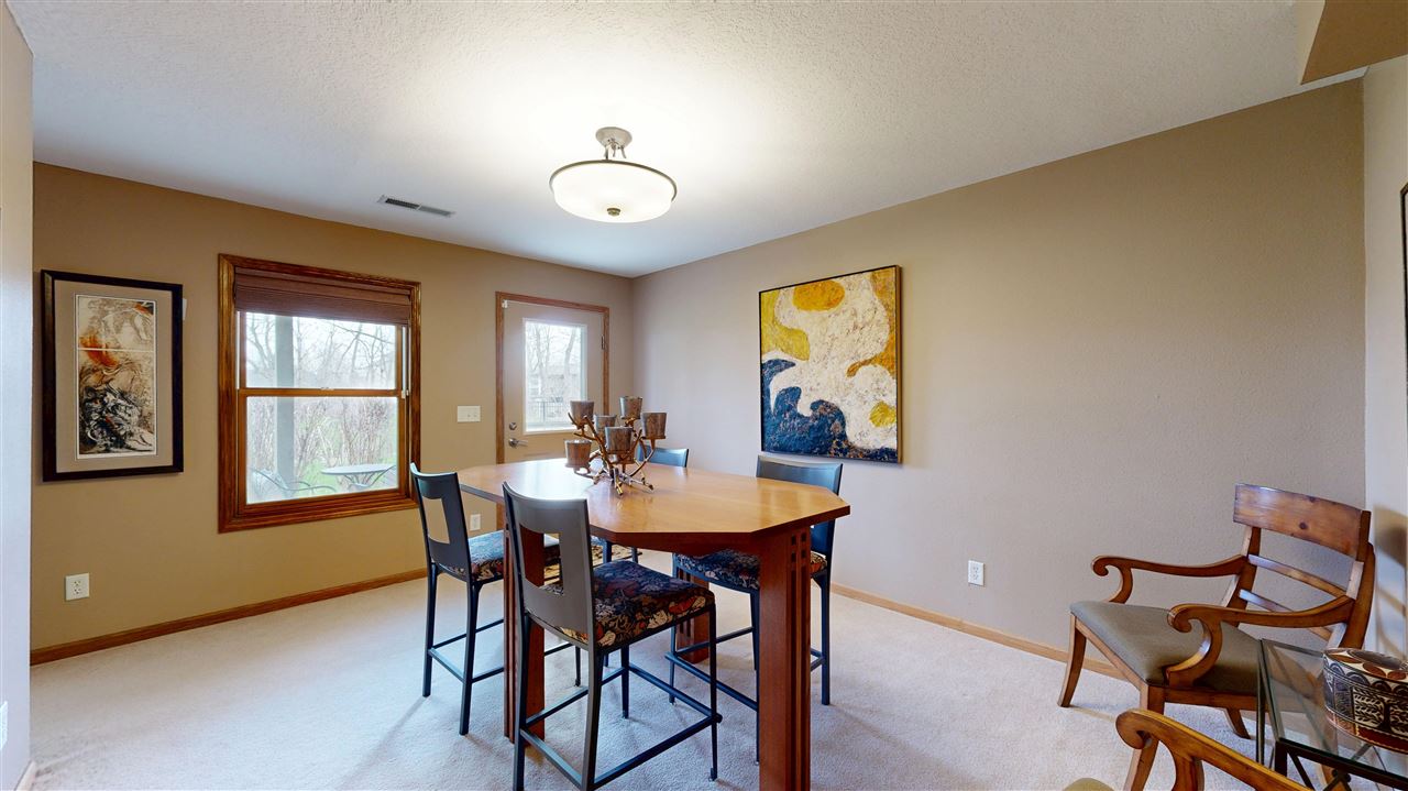 2096 Glen Oaks Drive Coralville IA 52241