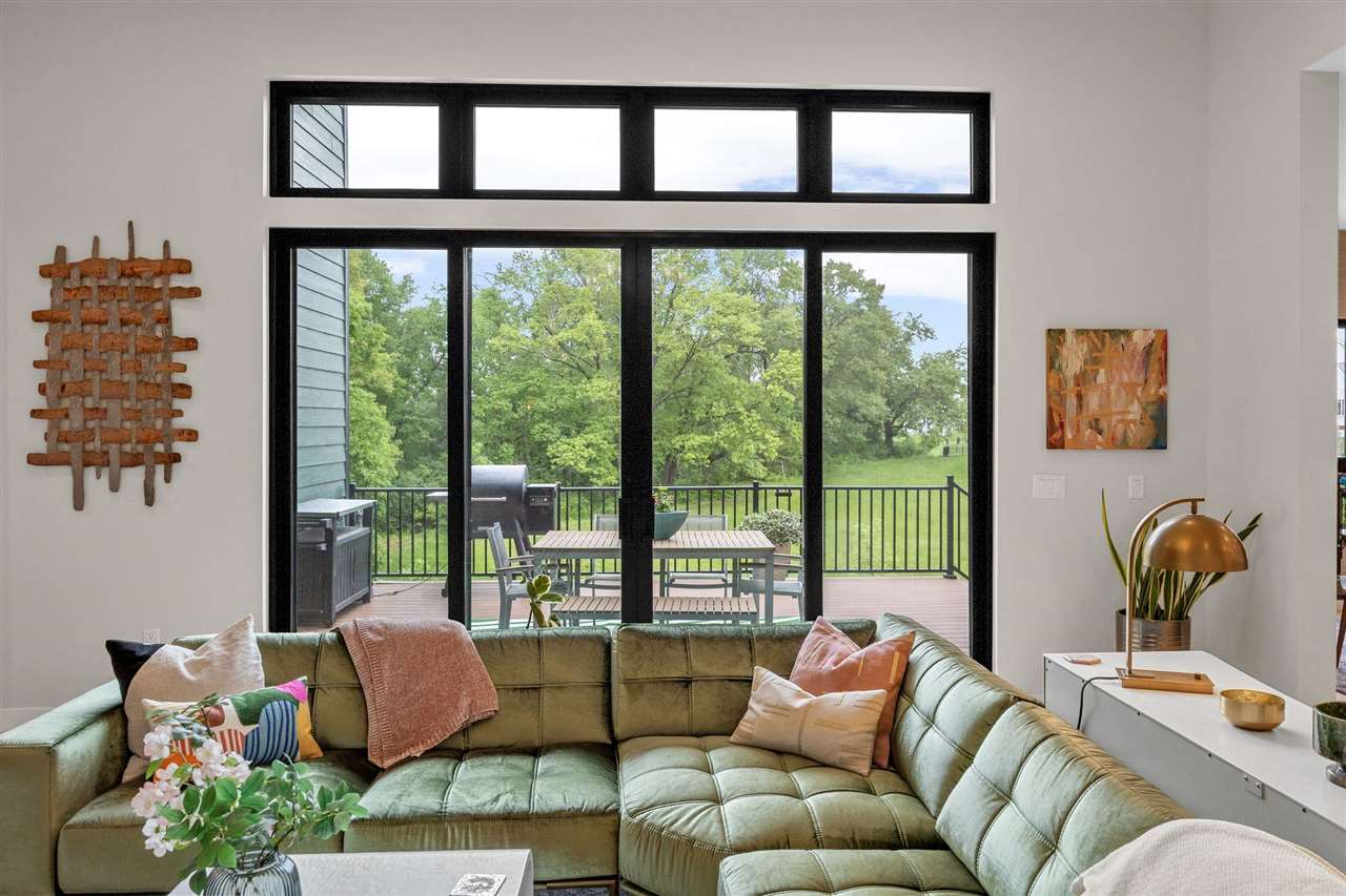 2858 Buckle Down Circle Iowa City IA 52245