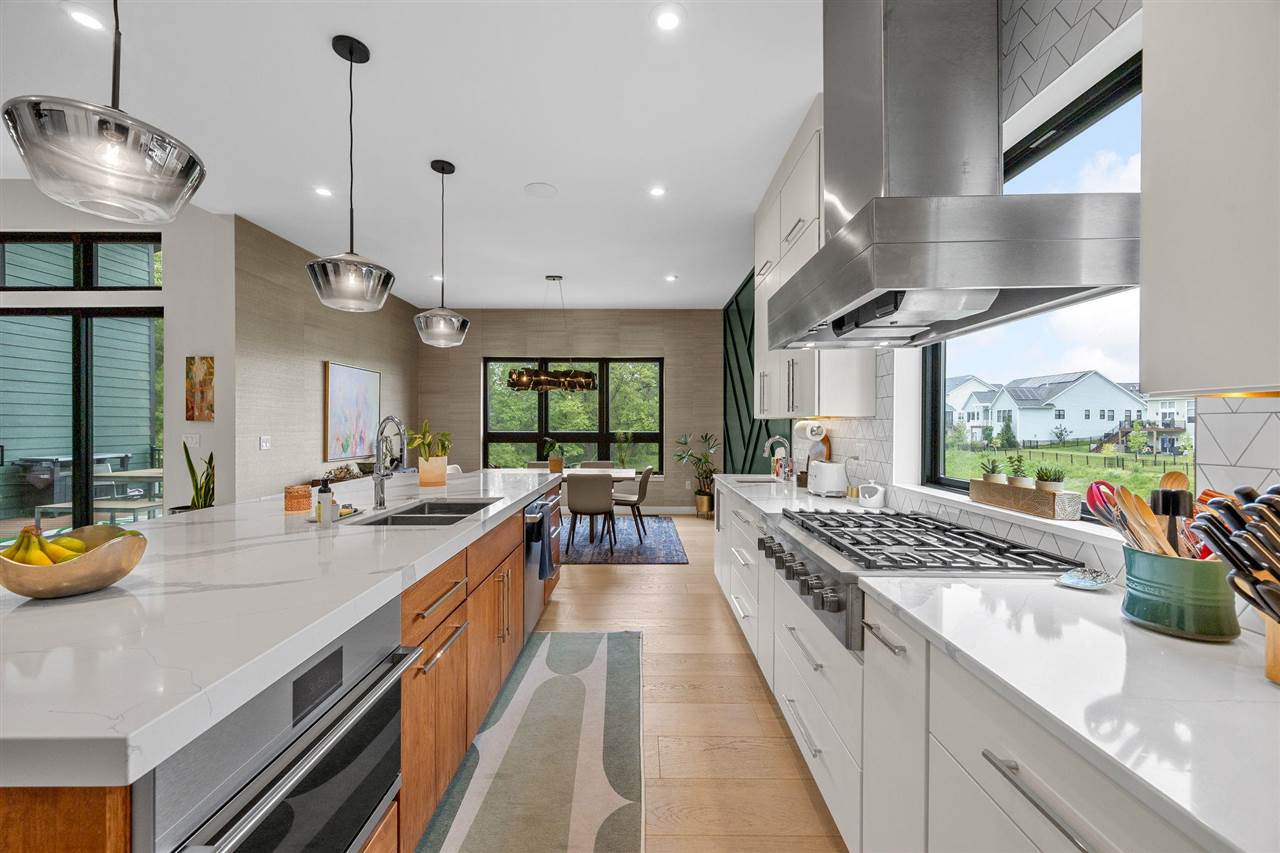 2858 Buckle Down Circle Iowa City IA 52245