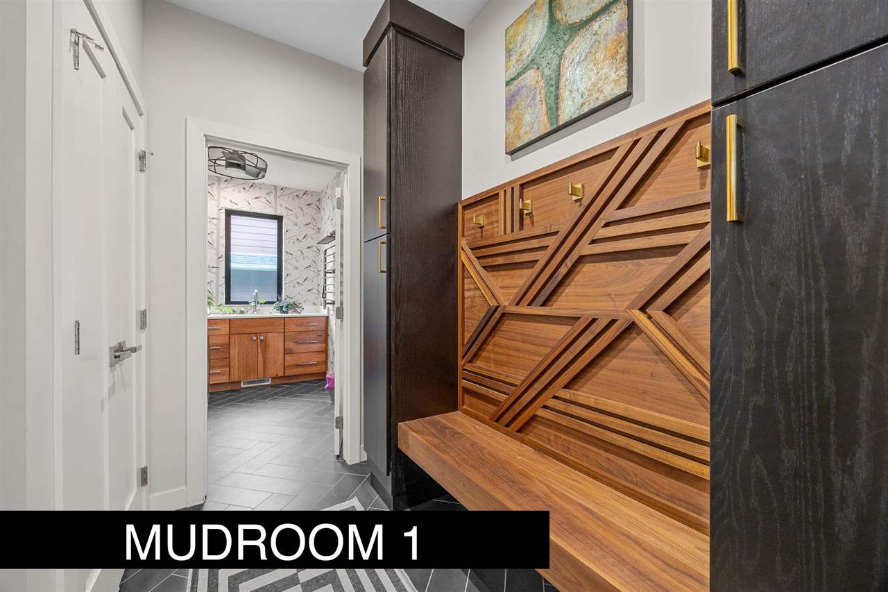 2858 Buckle Down Circle Iowa City IA 52245